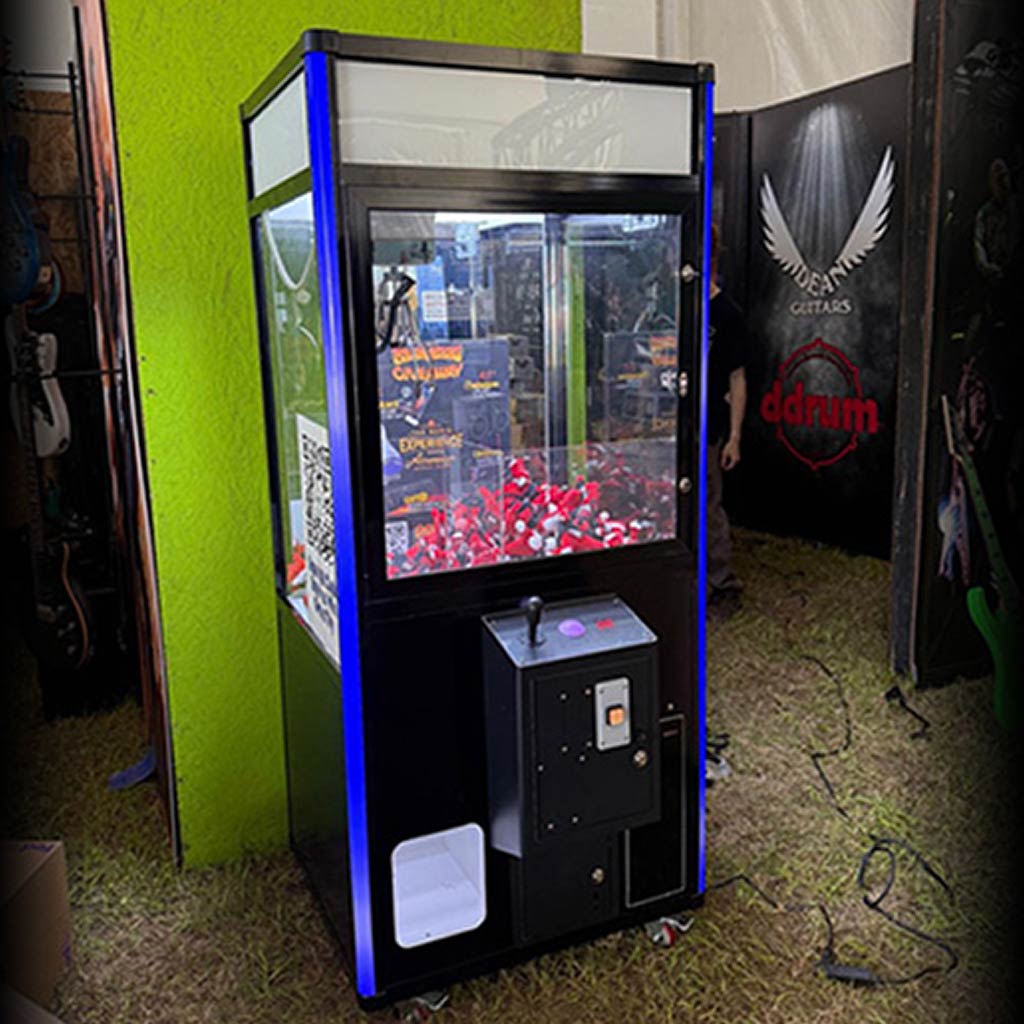 CLAW MACHINE (REG-BLUE)