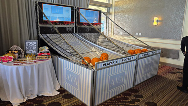 4-player-branded-basketball-game-renta-mitzvahl